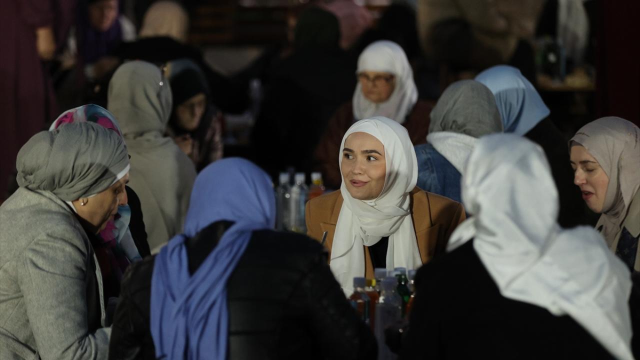 Foto - TİKA desteğiyle onarılmıştı! Bosna Hersek'teki tarihi Ferhadiye Camisi'nde geleneksel iftar sofrası kuruldu