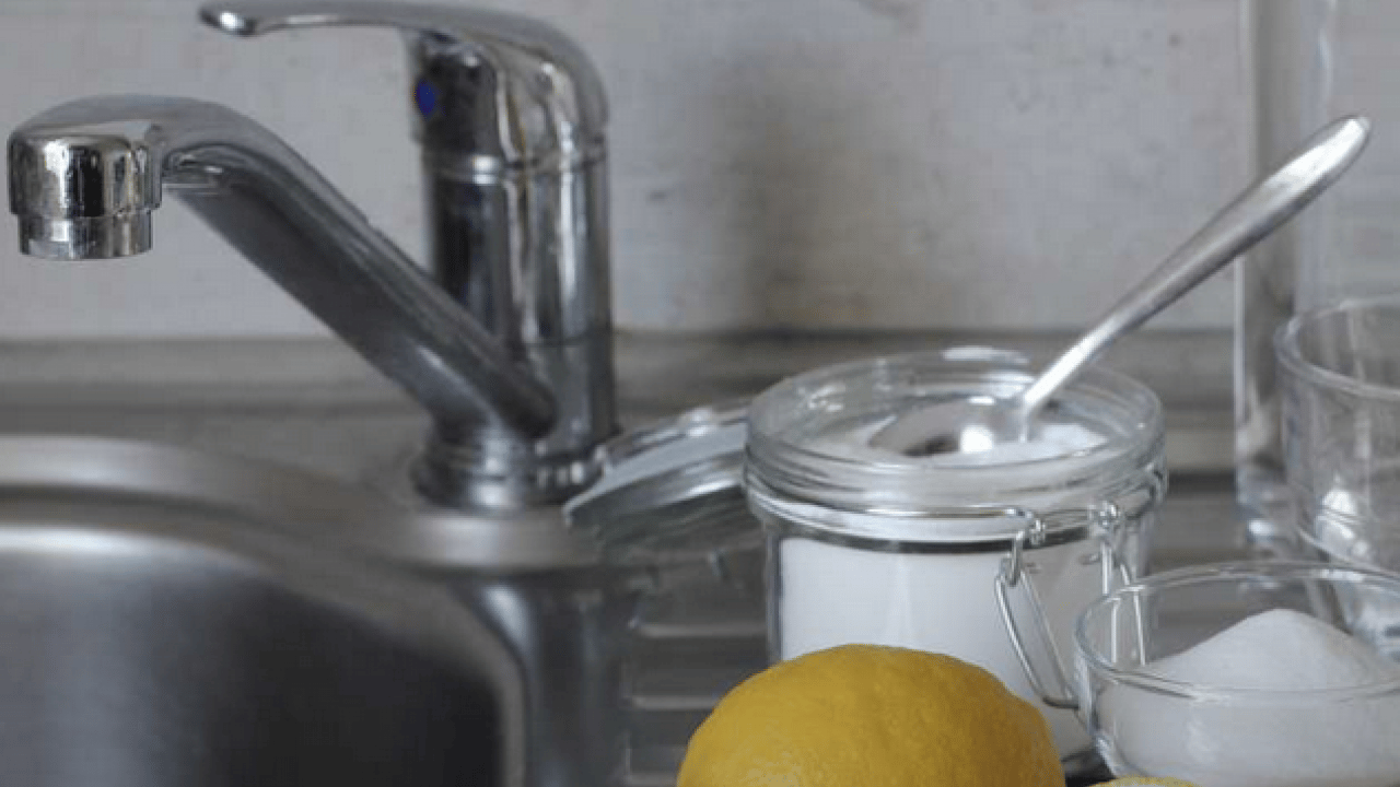 Foto - Tıkanan lavaboları açmak için hızlı ve ucuz yöntem: Tıkanıklığını gidermenin yolları! Sorunu çözüyor