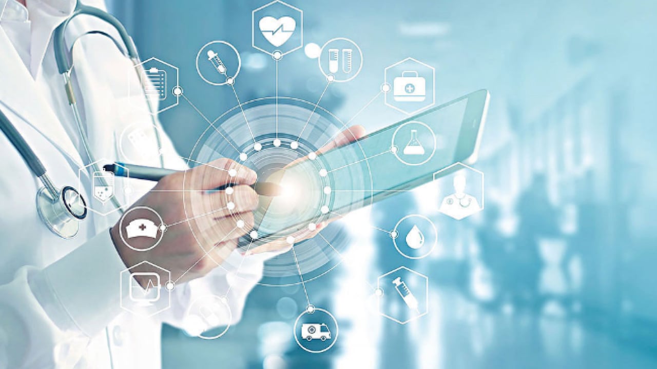 Foto - Tıpta tarihi buluş! Artık derin yaralar engel değil: Bir saniyede kanamayı durduran sprey geliştirildi