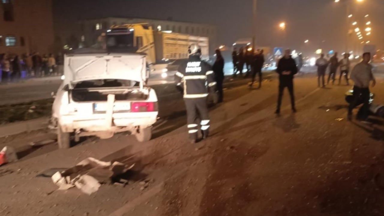 Foto - TIR ile çarpışan Tofaş ikiye ayrılmıştı! Kazadan sağ kurtulan sürücüden acı haber geldi