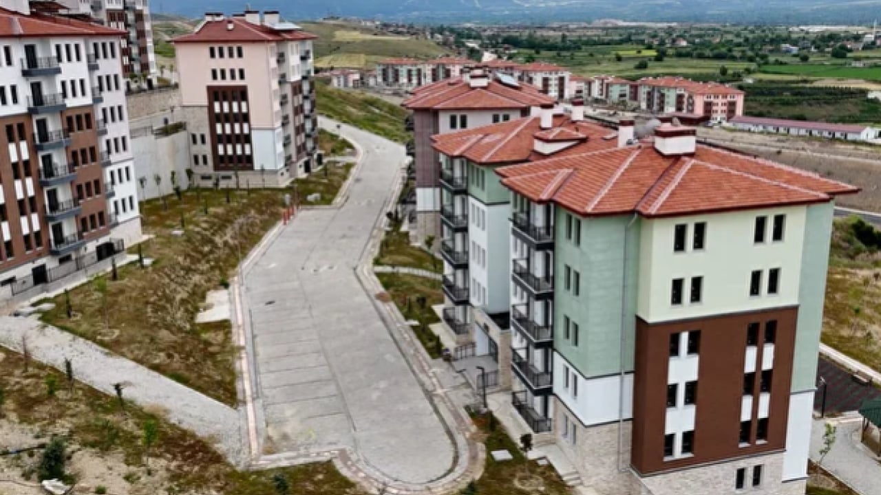 Foto - TOKİ kurasız 20 bin konut başvurusu nasıl yapılır? İşte il il fiyat listesi ve aylık taksit ödemeleri