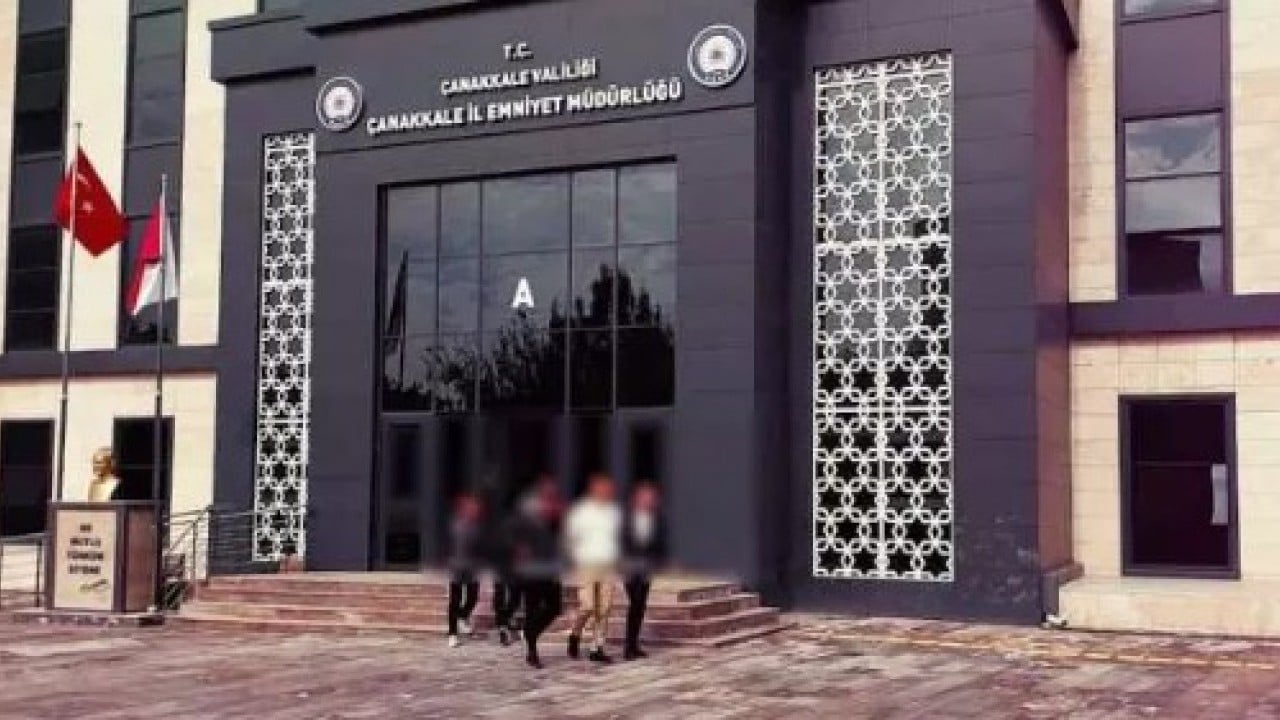 Foto - Tomografisi çekilince hapsi boyladı: Midesinden çıkanlar şok etti!