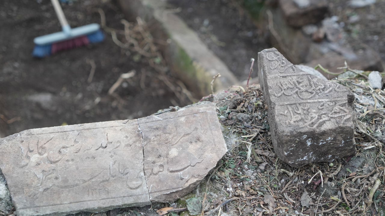 Foto - Toprağın altından Samsun çıktı! Tarihi mezarlıkta dikkat çeken keşif