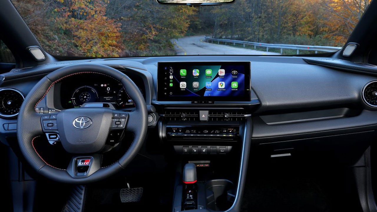 Foto - Toyota C-HR Hybrid GR SPORT sahnede! İşte Türkiye fiyatı