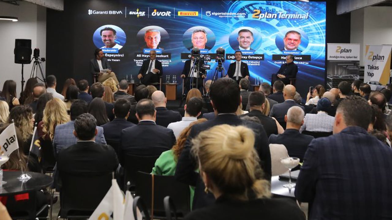 Foto - Toyota CEO’su Bozkurt: Otomotivde değişim elektrifikasyonla sınırlı değil! Elektrikli araçlar sadece 1 günde satılıyor!