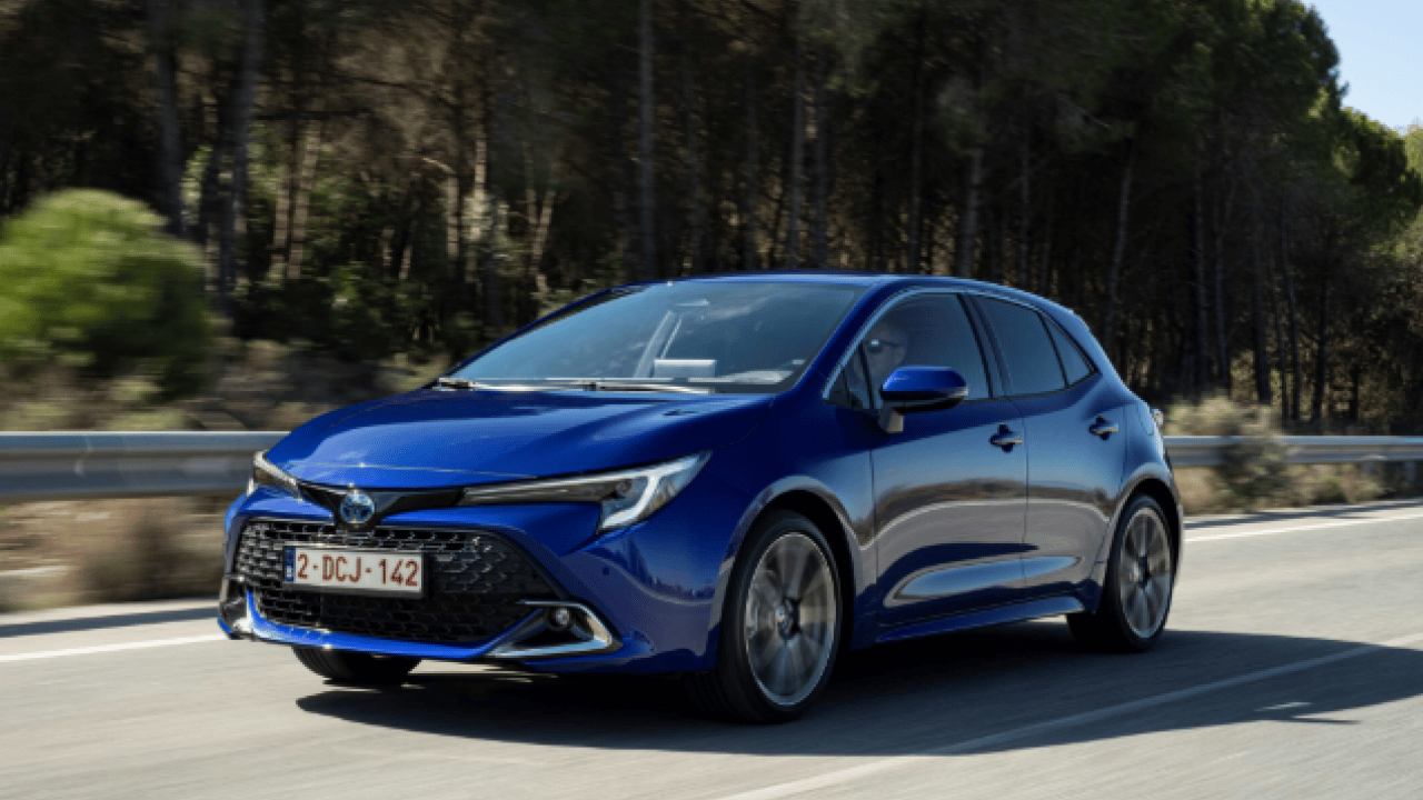 Toyota gemileri yaktı: Corolla Sedan modelde büyük indirim!