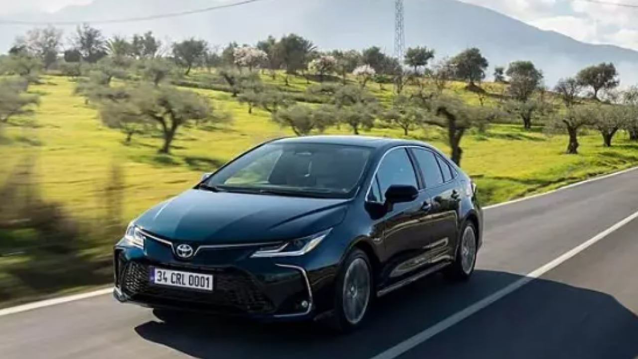 Foto - Yılın sonunda yaptı yapacağını: Toyota'dan 392 bin TL indirim!