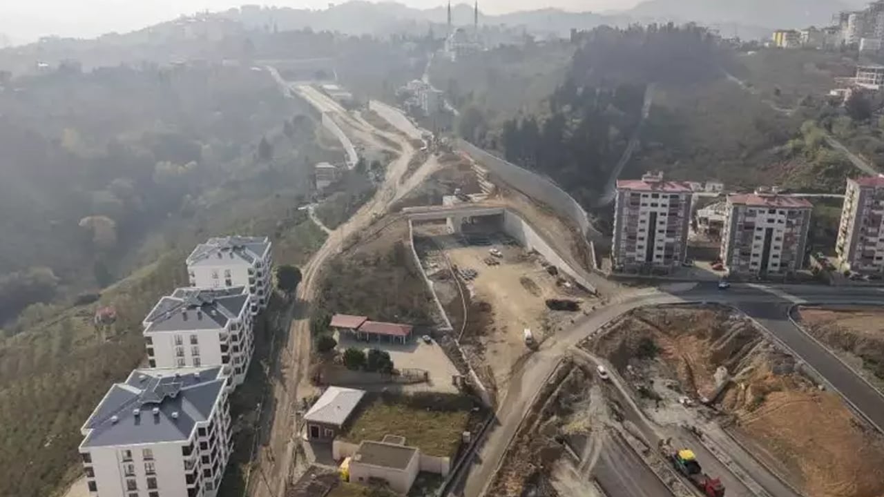 Foto - Trabzon hattında: Trabzon'un trafiğine rahat nefes aldıracak dev projesinde sona yaklaşıldı! 20 dakikaya düşüyor!