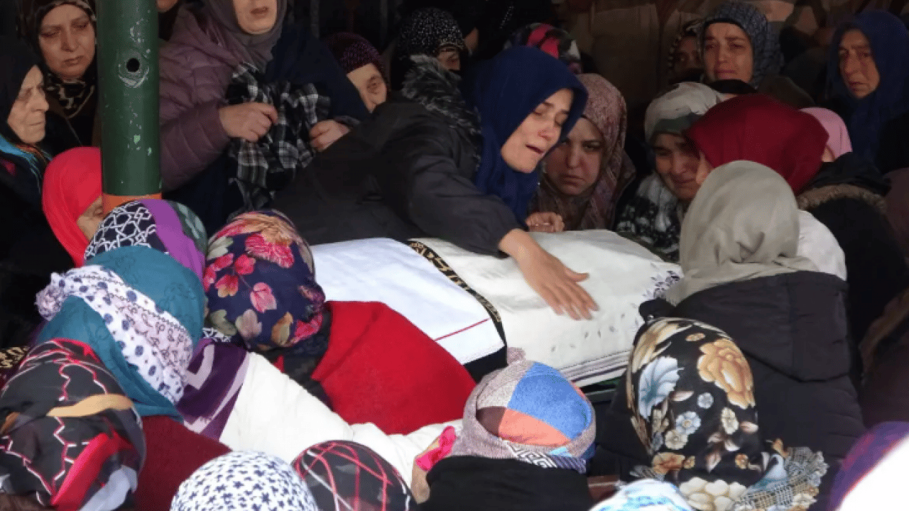 Foto - Trabzon'da esrarengiz ölüm: Saç ekimine gitti cenazesi geldi!