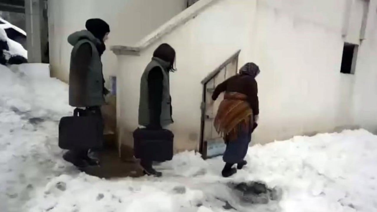 Trabzon'da karlar altında şap seferberliği