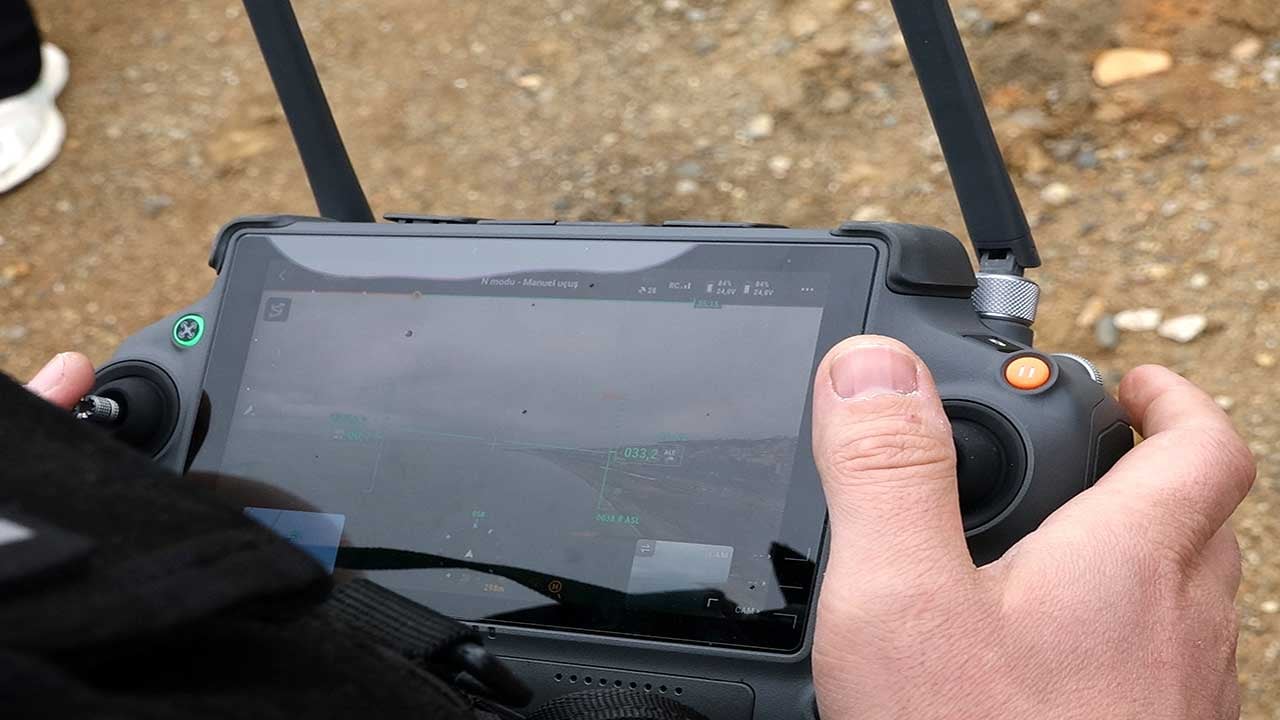 Foto - Trabzon'da korkulu bekleyiş! Sahilde eşyaları bulunan Enes Terzi için ekipler seferber oldu