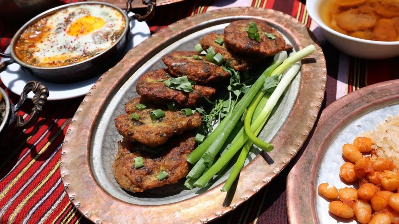 Foto - Trabzon'un tatları hafızaya kazındı: Kimi Akçaabat köftesi tattı, kimi muhlamayı kaşıkladı...