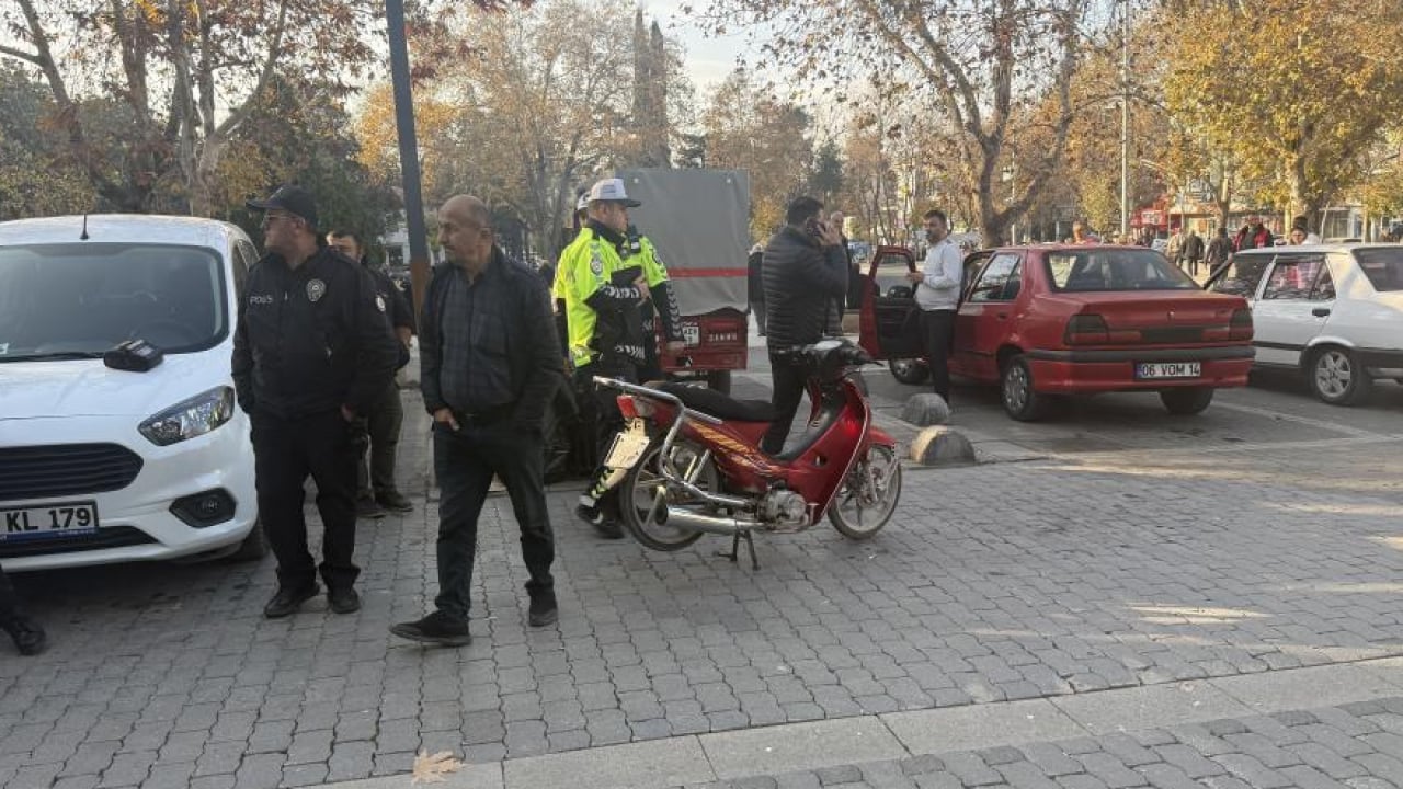 Foto - Trafik ekipleri göz açtırmadı! Plaka sahteciliğine rekor ceza! Motosiklet trafikten men edildi