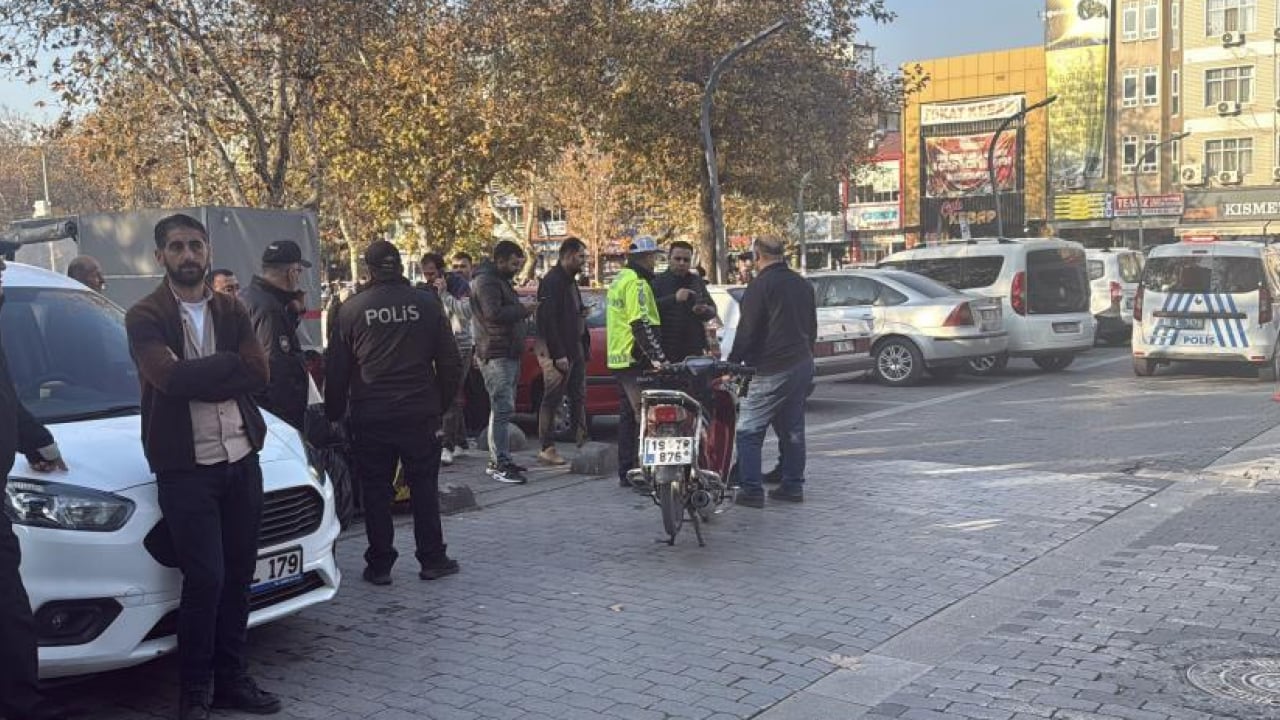 Foto - Trafik ekipleri göz açtırmadı! Plaka sahteciliğine rekor ceza! Motosiklet trafikten men edildi