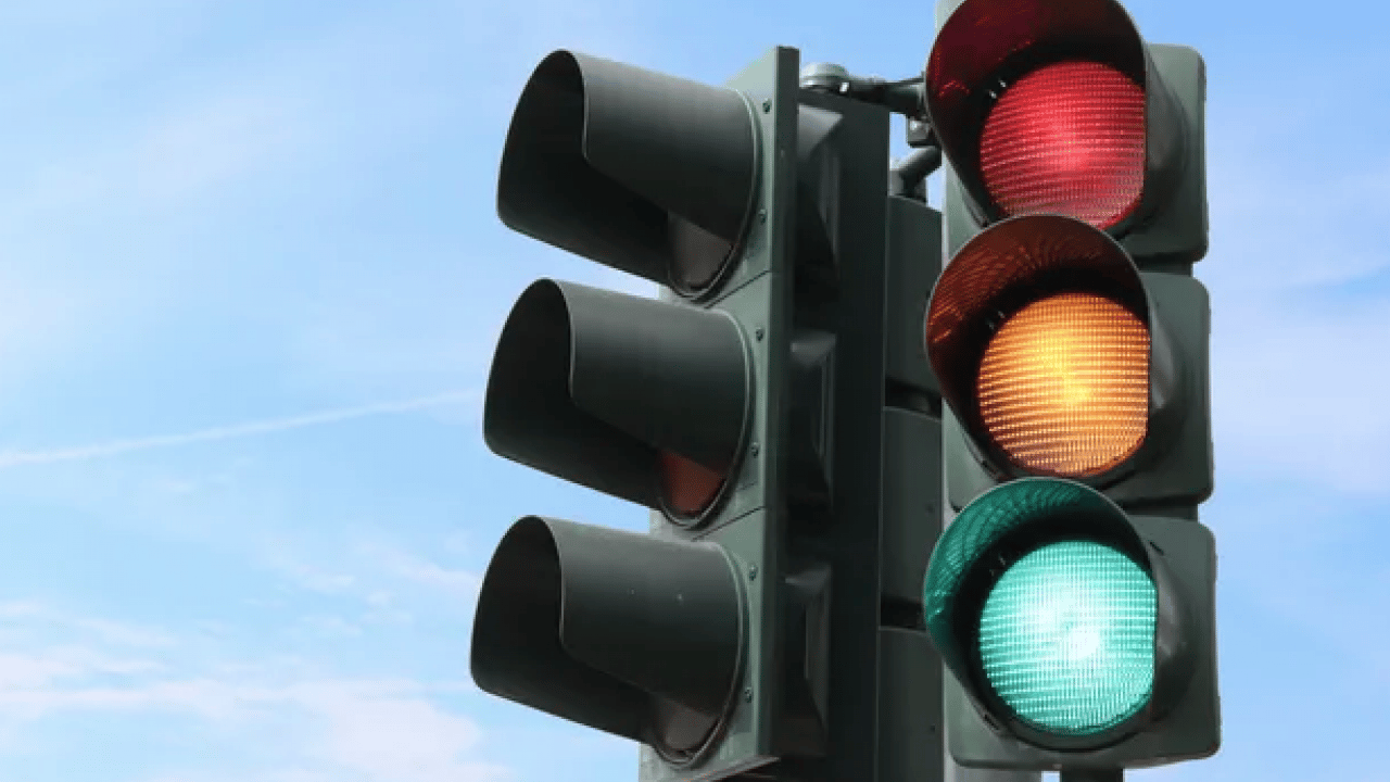Foto - Trafik ışıkları neden yeşil, kırmızı ve sarı? İşte renklerin ölümcül sırrı... Gündemi sallayan kaza...