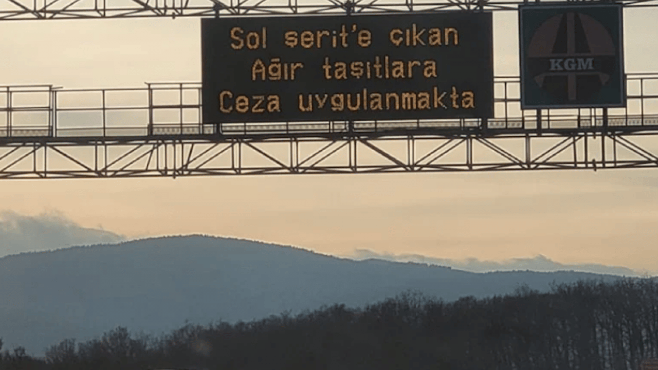 Foto - Trafikte sık sık yapıyorlar: Kamyon ve tır sürücülerine ceza yağdı!