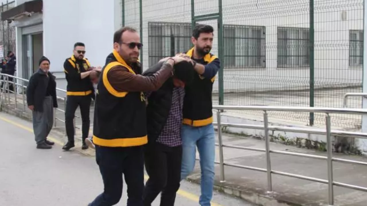 Foto - Trafikte terör estiren baba-oğulun cezası belli oldu! İlk ifadeleri şok etti!