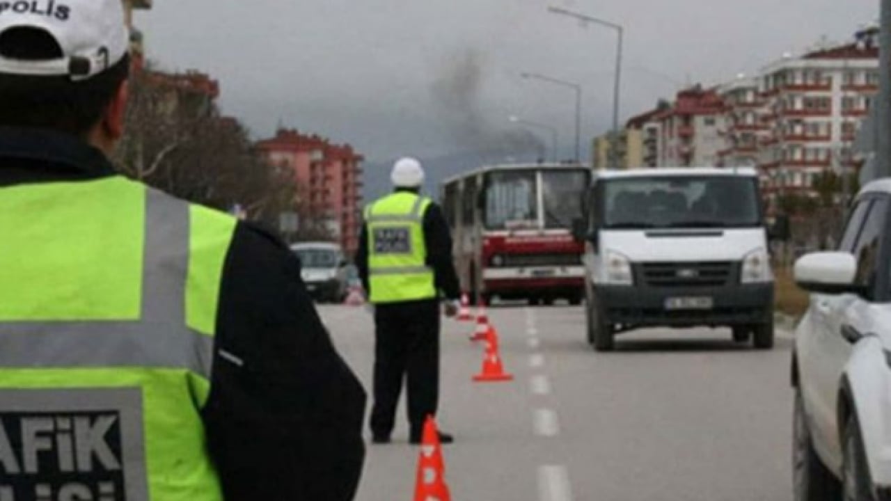 Foto - Trafikte yeni dönem: Denemeyi bile düşünmeyin! Uymayanlara 200 bin TL ceza