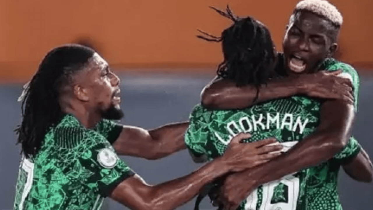 Foto - Transfer an meselesi: Nijeryalı gazeteciler ismini vererek duyurdu: Fenerbahçe Osimhen'i bu sefer bitirdi!