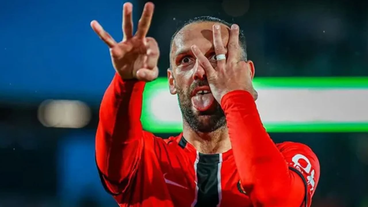 Foto - Transferde yılın bombası patladı! Galatasaray'da veda, Fenerbahçe'de anlaşma