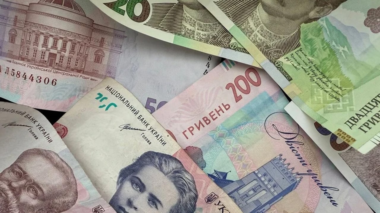 Trilyon dolarlar tahttan indirildi: Banknotlar bir gecede sıfıra indi... Ortadan kalktılar