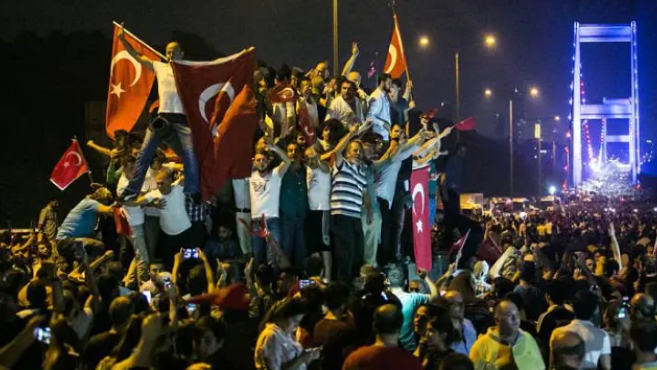 Foto - TRT'den 15 Temmuz dizisi! Yavuz Bingöl'ün oynayacağı rol herkesi şaşırttı!