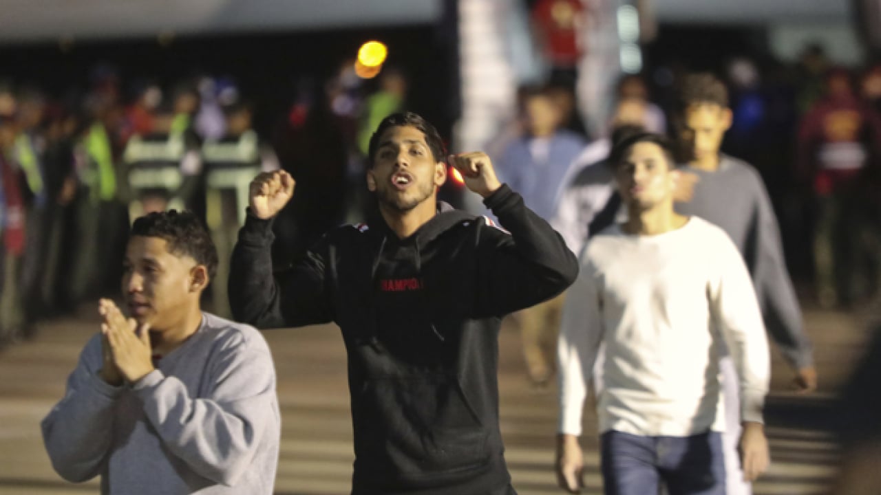 Foto - Trump istedi Maduro kabul etti! Uçaklar yola çıkıyor!