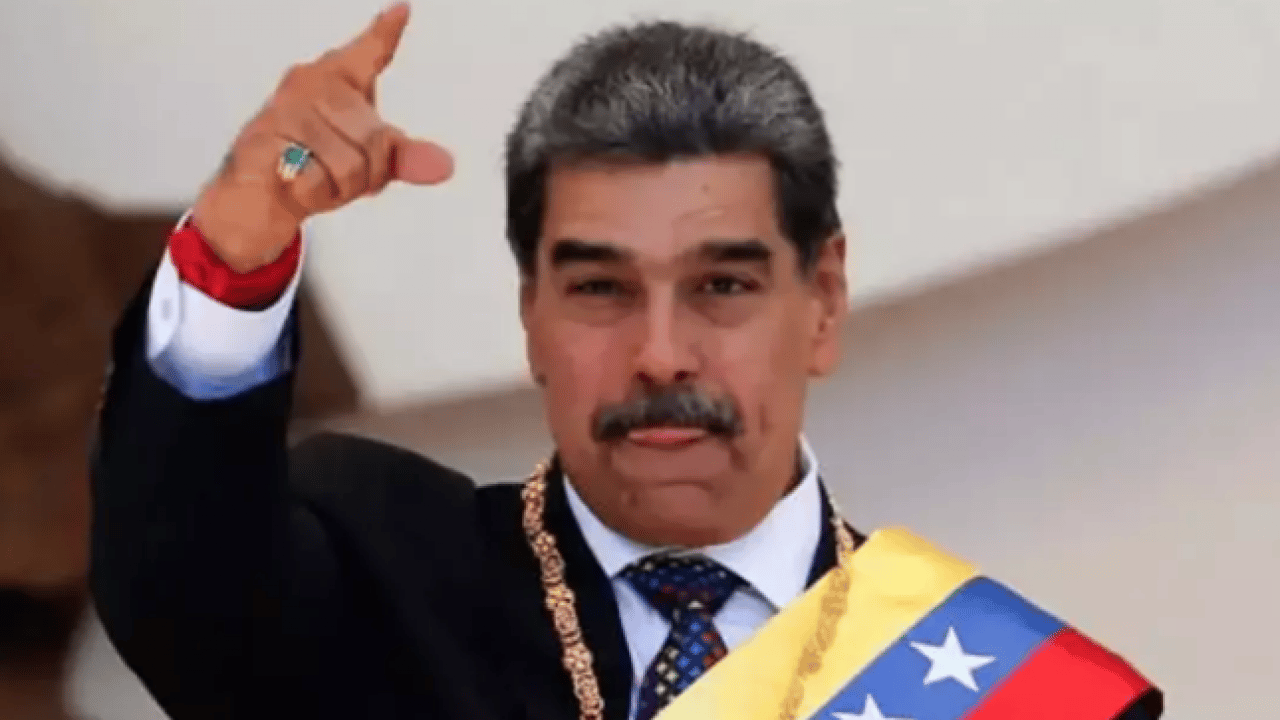 Foto - Trump istedi Maduro kabul etti! Uçaklar yola çıkıyor!