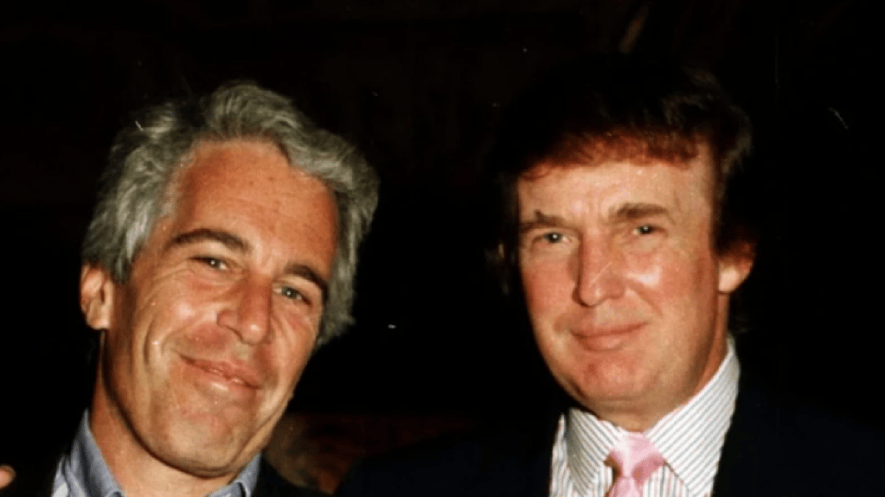 Foto - Trump iyice köşeye sıkıştı: Gizli tutulan Epstein belgeleri yayınlandı!