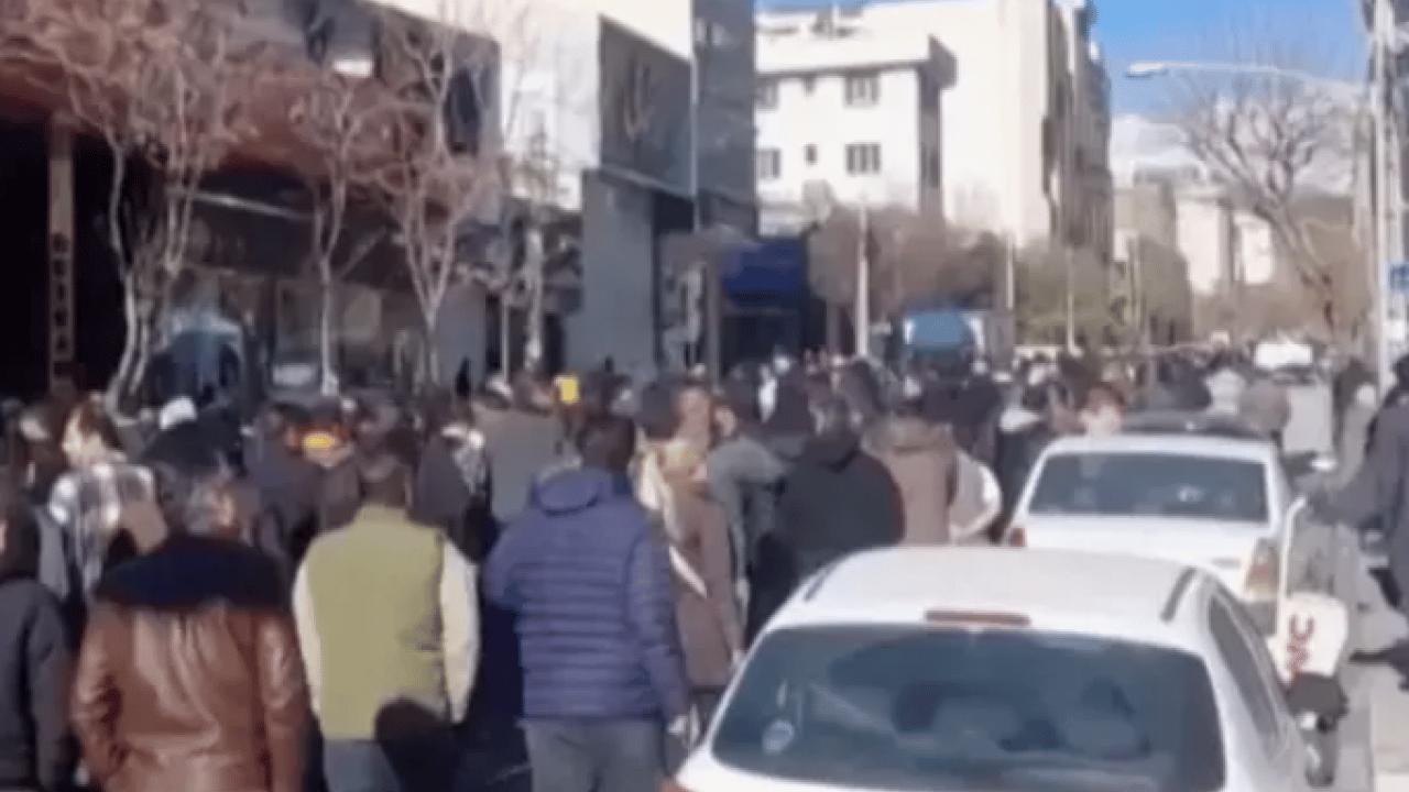 Foto - Trump tehdit etmişti: İran fişi çekti!