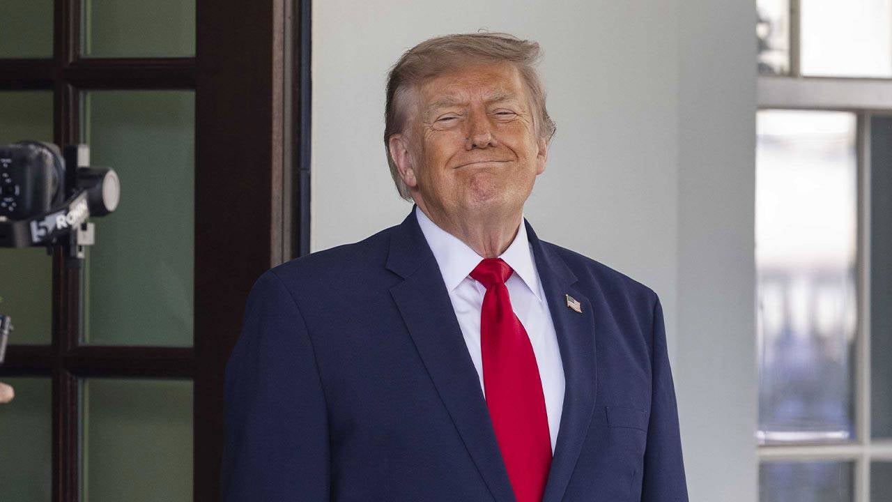 Foto - Trump'a destek yüzde 32'ye düştü Görüntüde zirvede gerçekte yerlerde