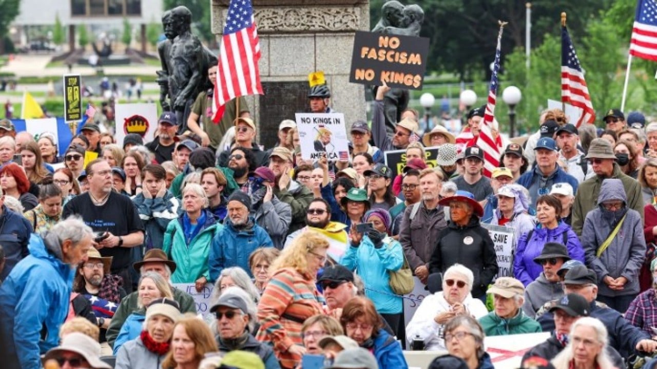 Foto - Trump’a karşı ‘Krallara Hayır’ dediler! ABD'de milyonlarca kişi sokağa döküldü