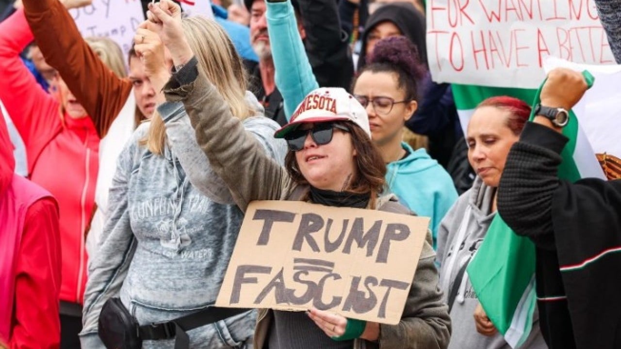 Foto - Trump’a karşı ‘Krallara Hayır’ dediler! ABD'de milyonlarca kişi sokağa döküldü