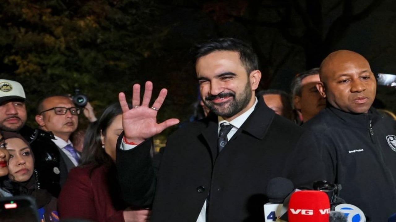 Foto - Trump’ı çılgına çeviren Müslüman başkan, seçimi kazandı: "Dinlediğini biliyorum, sesi aç"