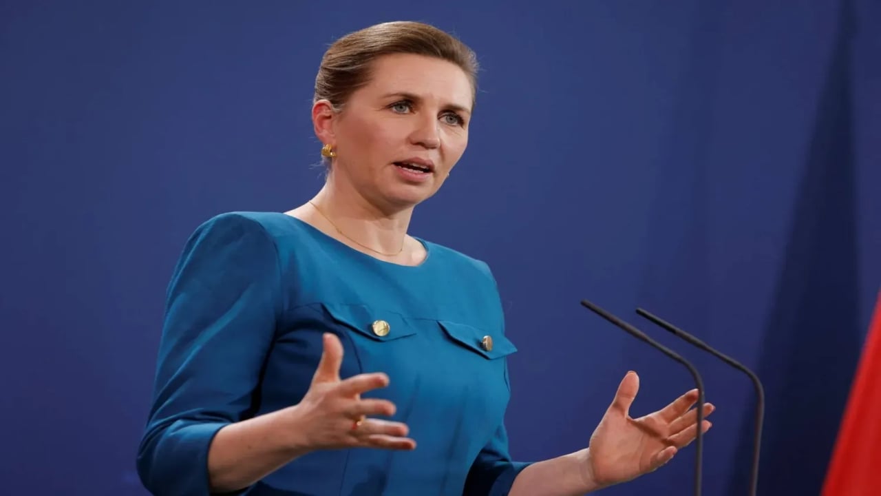 Foto - Trump’ın açık açık işgal etmek istediği ülkeden çok sert cevap! "Grönland" kapağı olay oldu