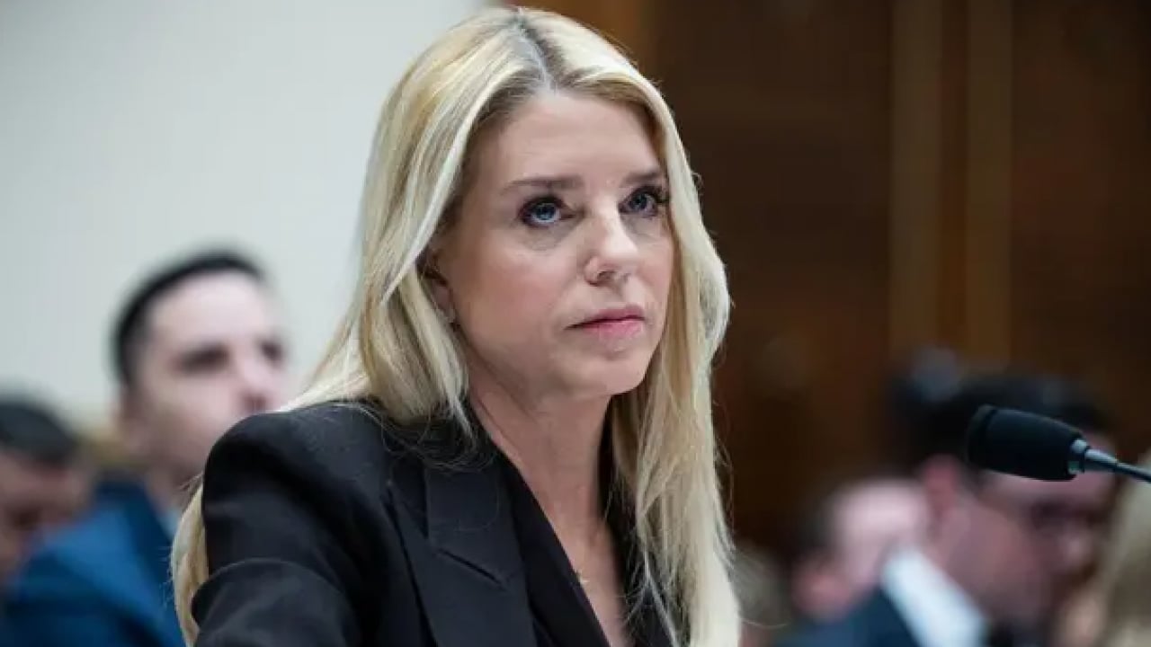 Foto - Trump'ın Epstein rahatsızlığı... Adalet Bakanı'nı görevden alacak