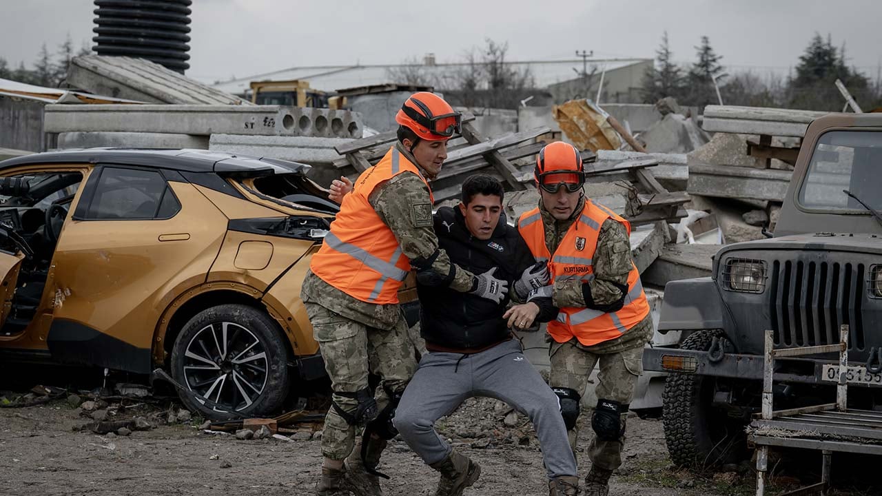 Foto - TSK İnsani Yardım Tugayı'ndan tatbikat
