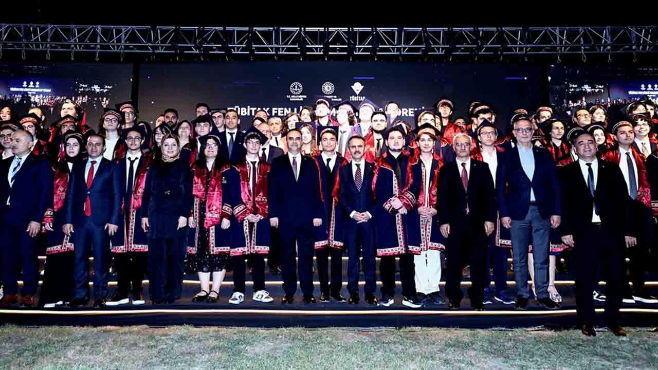 Foto - TÜBİTAK Fen Lisesi ilk mezunlarını verdi: Geleceğin mühendisleri gümbür gümbür geliyor