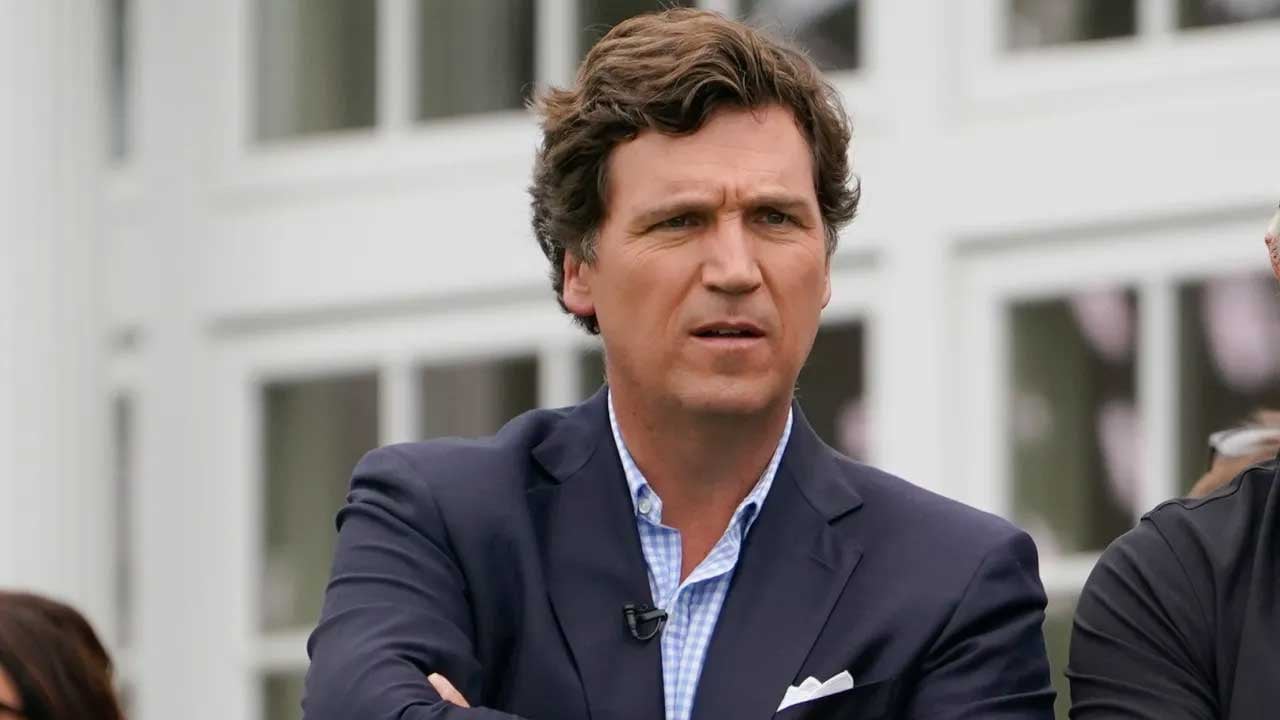 Foto - Tucker Carlson yine bombaladı! 9 milyonluk ülke Amerika'yı koyun gibi güdüyor