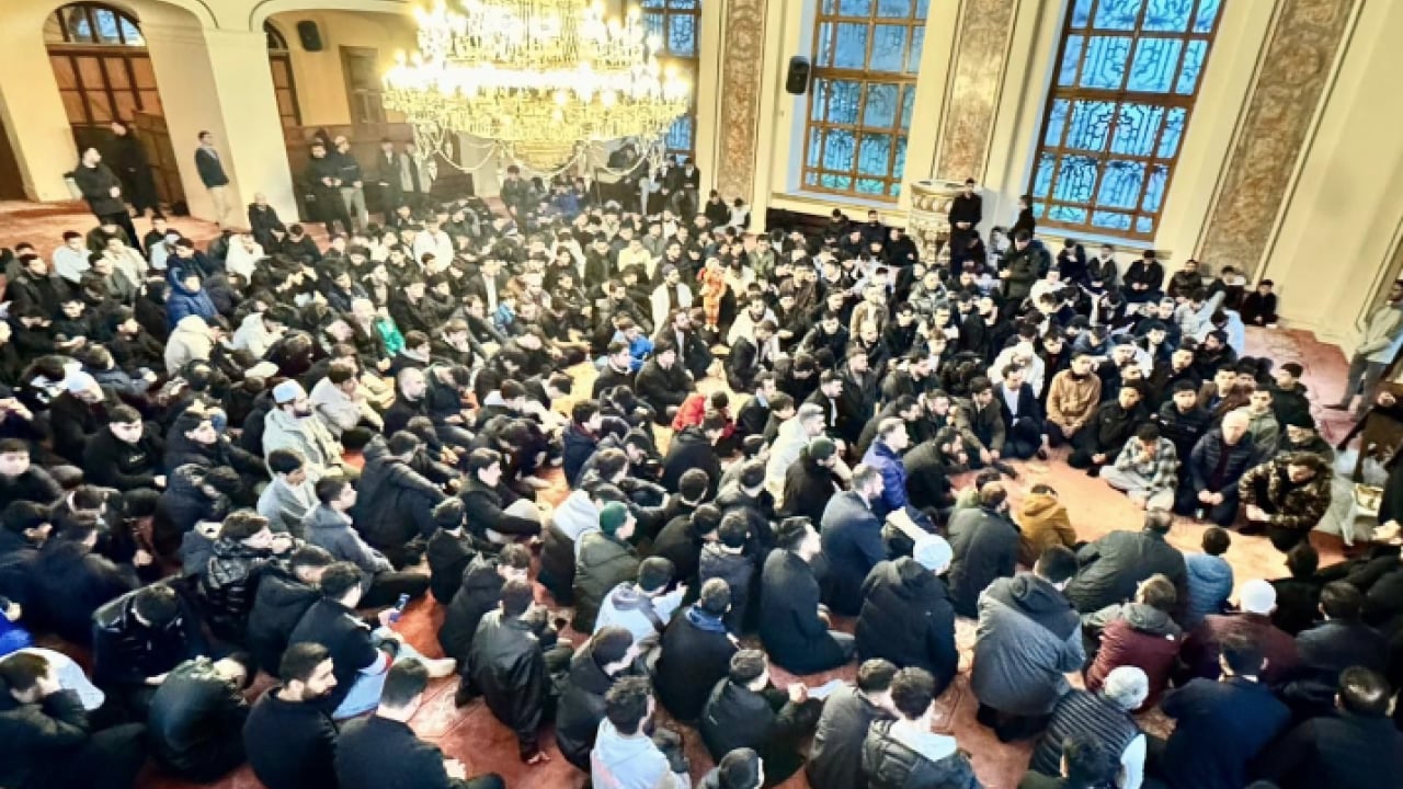 Foto - TÜGVA İstanbul’dan Seher Vakti Buluşması: 1453 Genç Dolmabahçe Camii’nde