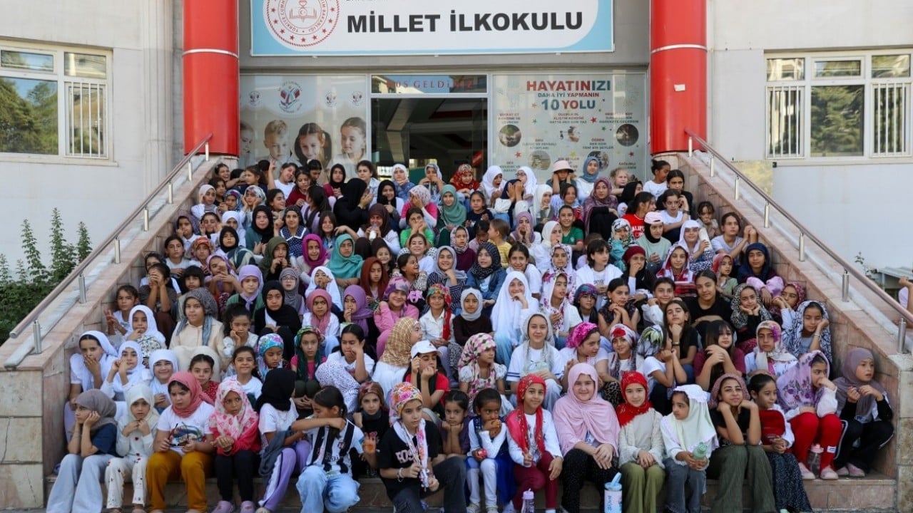 TÜGVA’dan Diyarbakır’da örnek etkinlik! Minik yürekler camide buluştu