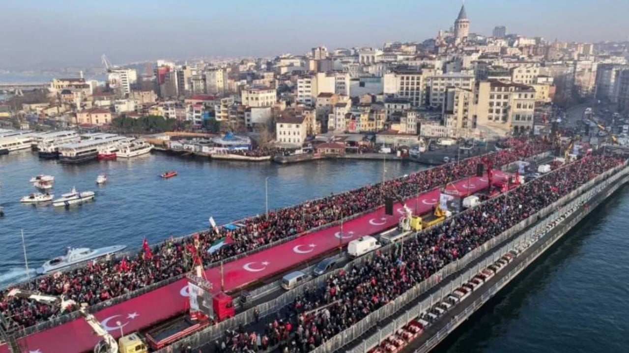 Foto - TÜGVA’dan Galata Köprüsü'ndeki tarihi Filistin’e destek eylemine davet
