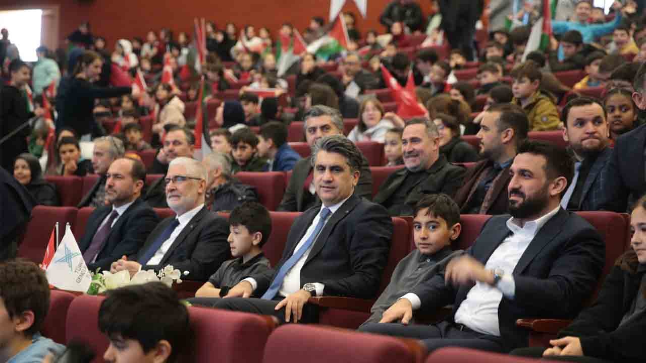 Foto - TÜGVA’dan gençliğe okuma çağrısı: Milli Eğitim Bakanlığı işbirliğiyle kitap seferberliği