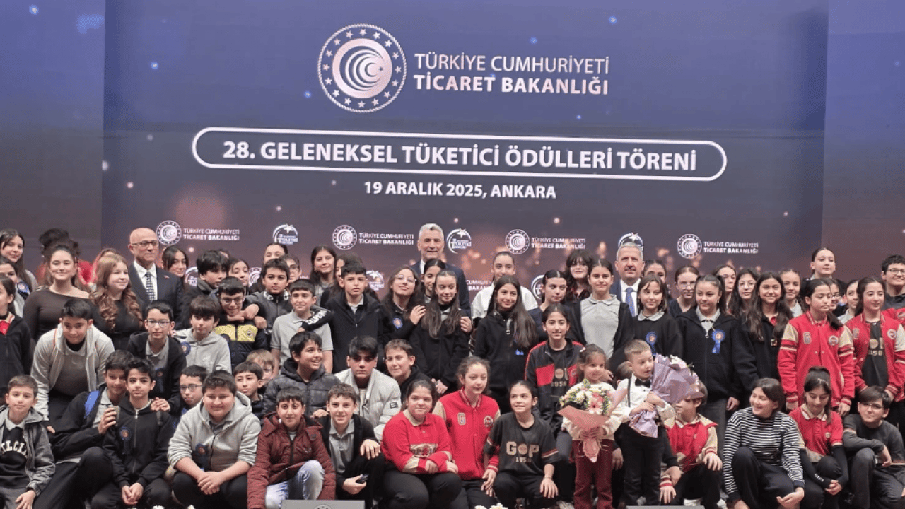 Foto - 'Tüketici Özel Ödülü' Akit Medya Grubu’na verildi