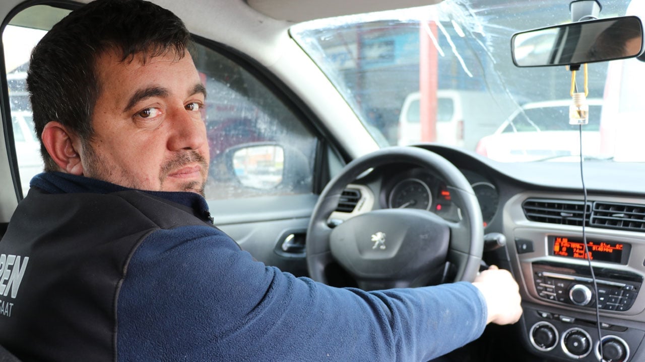 Foto - Tüm araç sahiplerine hayati uyarı: Aracını ve cebini düşünen soğuk havada kesinlikle bunu yapmasın!