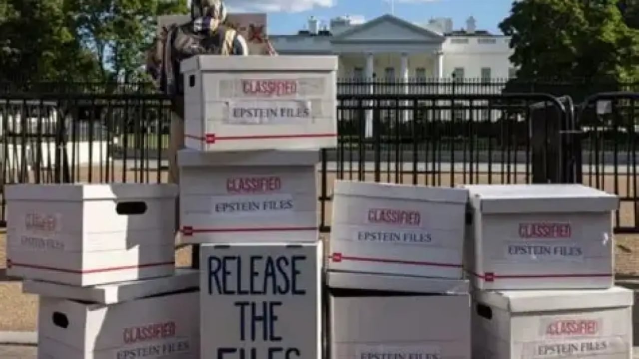 Foto - Tüm dünya, sübyancı Epstein’ın dosyasından çıkan bu darbe planını konuşuyor! Türkiye detayı olay olacak