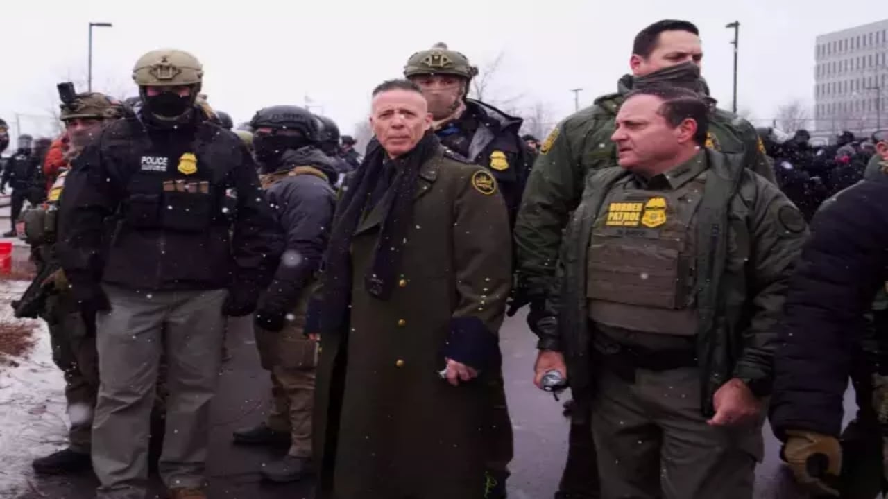 Foto - Tüm dünyanın tepkisini çeken komutan görevden alındı! Belasını buldu, kısa sürede emekli edilecek