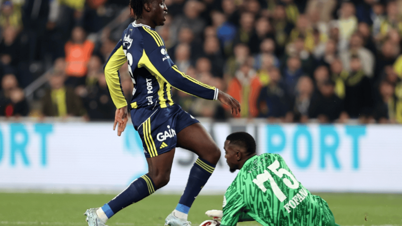 Foto - Tüm Fenerbahçeliler 2-2'lik beraberlik sonrası... Cherif'in yıldız olacağından emin miyiz?