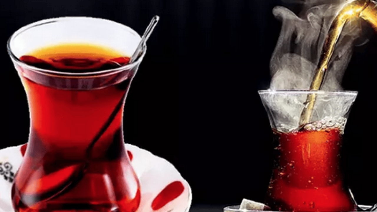 Foto - Tüm tiryakileri yakından ilgilendiren haber! Sıcak çay içmek kanser yapar mı?