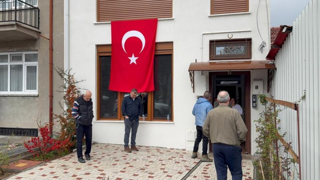 Foto - Tüm Türkiye’yi yasa boğan kazada ilk cenaze namazı Katar’da kılındı! Şehitlerimizin naaşları Türkiye’ye uğurlandı
